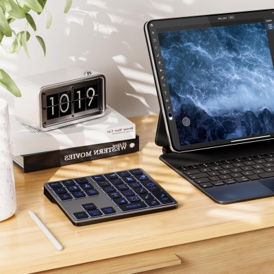 Image of product Bluetooth Shortcut Keyboard for Adobe Photoshop by Doohoeek