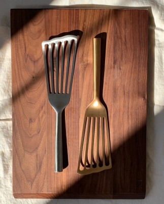 Image of product The Fish Spatula by Material Kitchen