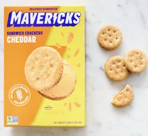 Image of product Cheddar Sandwich Crackers by Mavericks