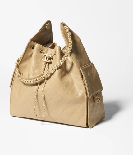 Image of product 25 Medium Handbag by Chanel