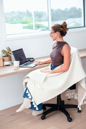 Image of product The Original Office Chair Blanket by Warmür