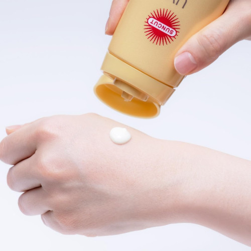 Image of product Suncut Perfect UV Essence by Kose