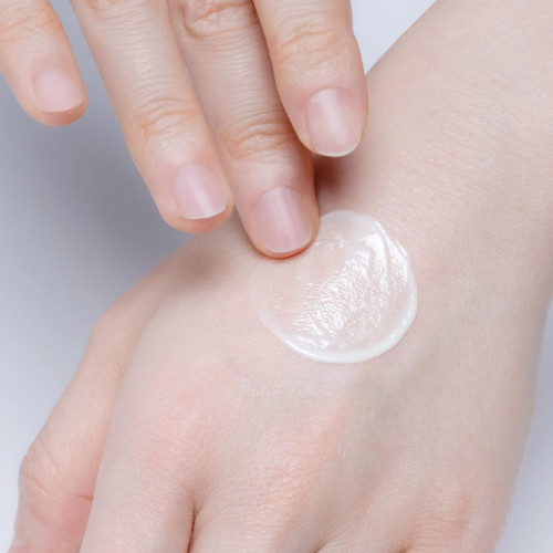 Image of product Suncut Perfect UV Essence by Kose